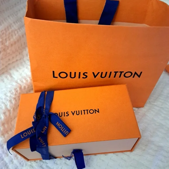 Louis Vuitton | Accessories | Authentic Louis Vuitton  display picture 2